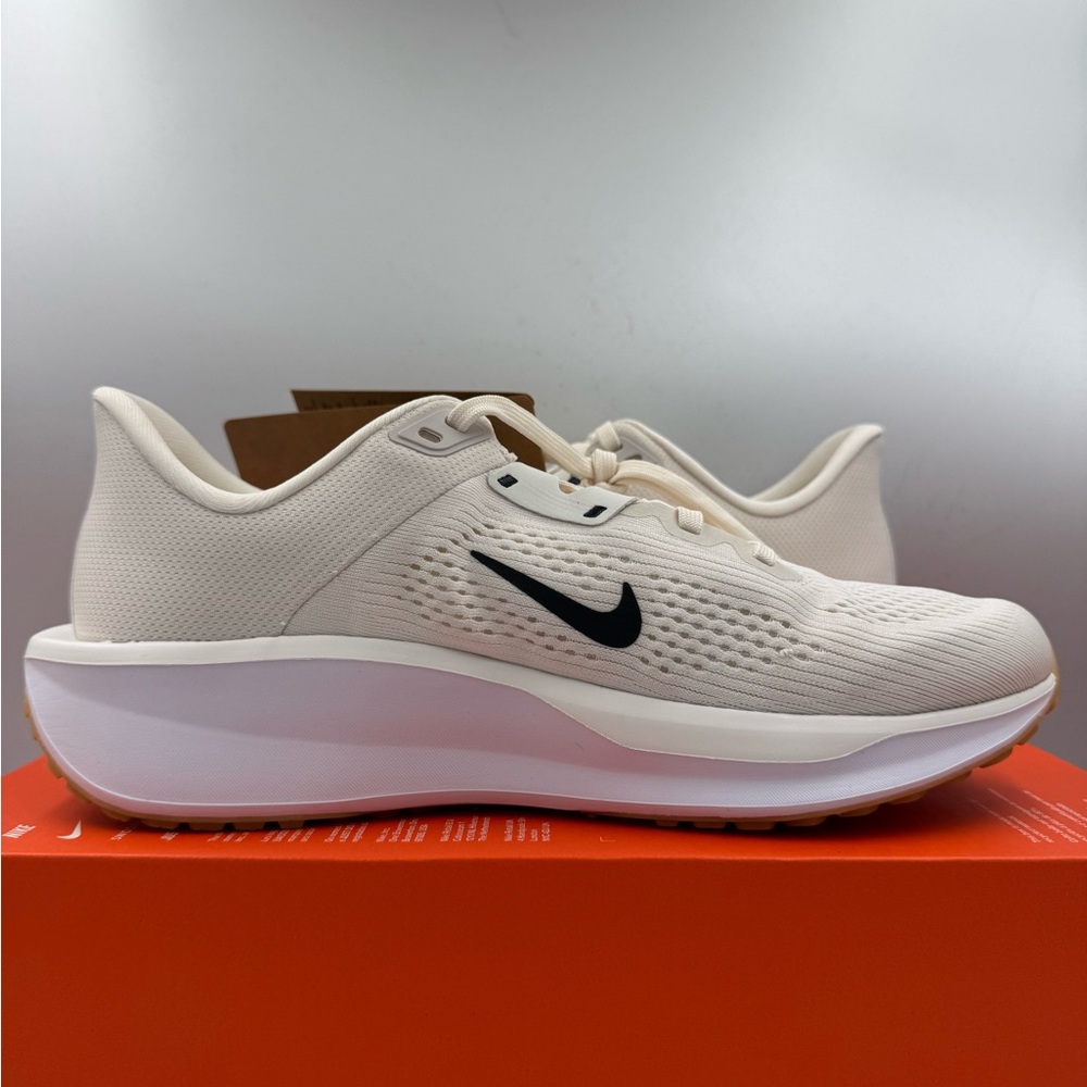 Nike Quest 6 Phantom Metallic Gold BRAND NEW Size 10 Women - Picture 5 of 8